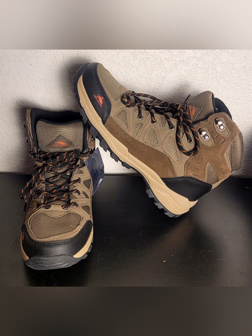 New High Sierra Style Rockford Mens Hiker Boots Size 10 Taupe